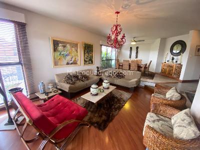 Apartamento de 3 alcobas en venta en Granada, Cali, 220 m² · foto 2 de 17