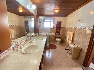 Apartamento de 3 alcobas en venta en Granada, Cali, 220 m² · foto 13 de 17