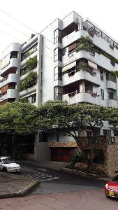 Apartamento de 3 alcobas en venta en Granada, Cali, 220 m² · foto 17 de 17