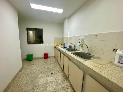 Casa de 5 alcobas en venta en Versalles, Cali, 1225 m² · foto 14 de 16