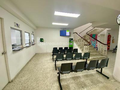 Casa de 5 alcobas en venta en Versalles, Cali, 1225 m² · foto 5 de 16