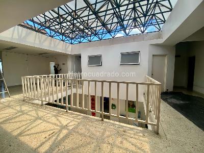 Casa de 5 alcobas en venta en Versalles, Cali, 1225 m² · foto 7 de 16
