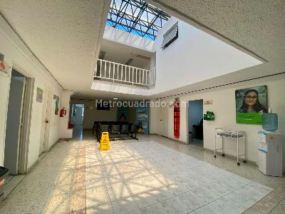Casa de 5 alcobas en venta en Versalles, Cali, 1225 m² · foto 9 de 16