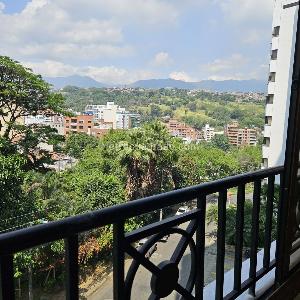 Apartamento de 3 alcobas en venta en Santa Teresita, Cali, 384 m² · foto 5 de 19