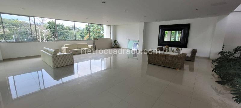 Casa – La Buitrera, Los Abedules, Cali - Más