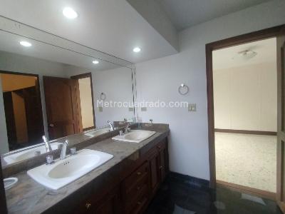 Apartamento de 4 alcobas en venta en Juanambu, Cali, 224 m² · foto 11 de 19