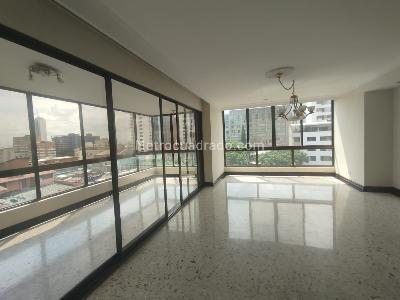 Apartamento de 4 alcobas en venta en Juanambu, Cali, 224 m² · foto 3 de 19