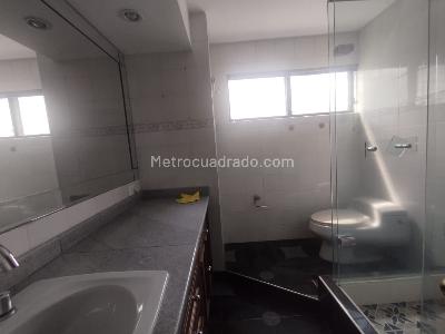Apartamento de 4 alcobas en venta en Juanambu, Cali, 224 m² · foto 17 de 19