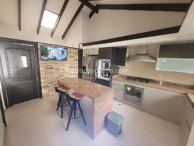Casa de 4 alcobas en venta en Cristales, Cali, 450 m² · foto 7 de 19