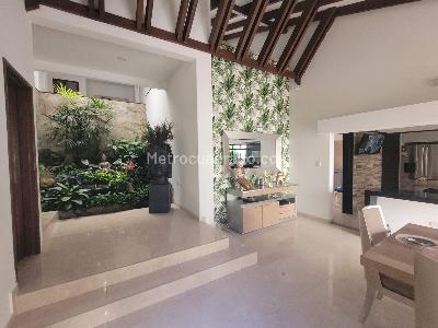 Casa de 4 alcobas en venta en Cristales, Cali, 450 m² · foto 8 de 19