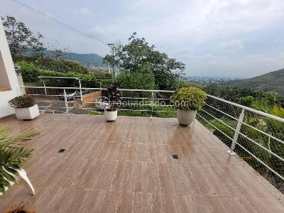 Casa de 3 alcobas en venta en Bella Suiza, Cali, 235 m² · foto 2 de 20