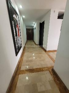 Apartamento de 4 alcobas en venta en Santa Teresita, Cali, 205 m² · foto 9 de 18