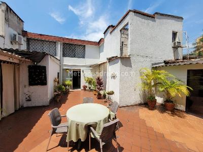 Casa de 5 alcobas en venta en La Flora, Cali, 320 m² · foto 2 de 20