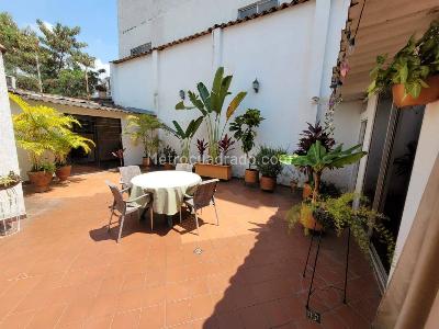 Casa de 5 alcobas en venta en La Flora, Cali, 320 m² · foto 3 de 20