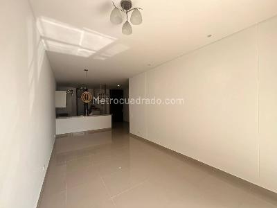 Apartamento de 2 alcobas en venta en Bellavista, Cali, 104 m² · foto 4 de 19