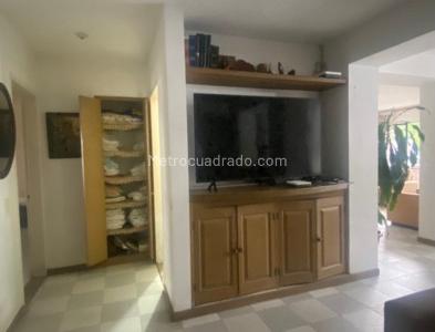 Casa de 3 alcobas en venta en La Flora, Cali, 296 m² · foto 7 de 11
