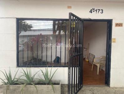 Casa de 3 alcobas en venta en La Flora, Cali, 296 m² · foto 9 de 11