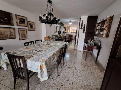 Casa de 5 alcobas en venta en Santa Rita, Cali, 500 m² · foto 13 de 19