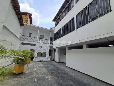 Casa de 5 alcobas en venta en La Merced, Cali, 660 m² · foto 9 de 17