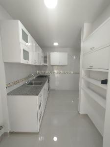 Apartamento de 4 alcobas en venta en Altos De Cristales, Cali, 125 m² · foto 7 de 14