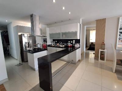 Apartamento de 3 alcobas en venta en Cristales, Cali, 150 m² · foto 8 de 20