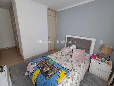 Apartamento de 3 alcobas en venta en Cristales, Cali, 150 m² · foto 13 de 20