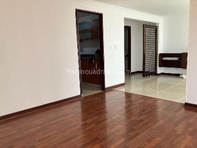 Apartamento de 3 alcobas en venta en Cristales, Cali, 150 m² · foto 5 de 19