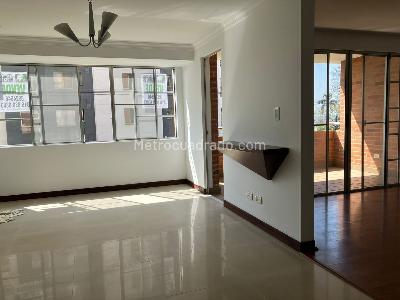 Apartamento de 3 alcobas en venta en Cristales, Cali, 150 m² · foto 2 de 19