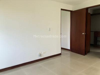 Apartamento de 3 alcobas en venta en Cristales, Cali, 150 m² · foto 11 de 19