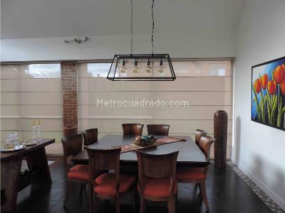 Casa de 4 alcobas en venta en Guaymaral, Bogotá, 460 m² · foto 2 de 20