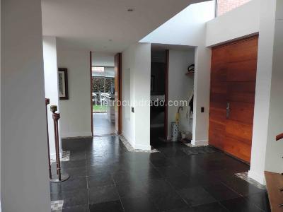 Casa de 4 alcobas en venta en Guaymaral, Bogotá, 460 m² · foto 7 de 20
