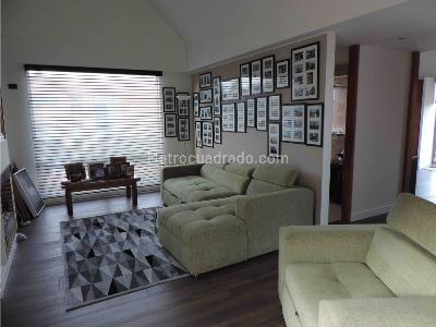 Casa de 4 alcobas en venta en Guaymaral, Bogotá, 460 m² · foto 9 de 20