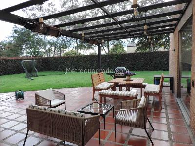 Casa de 4 alcobas en venta en Guaymaral, Bogotá, 460 m² · foto 15 de 20