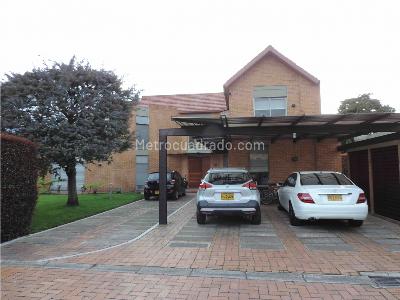 Casa de 4 alcobas en venta en Guaymaral, Bogotá, 460 m² · foto 20 de 20