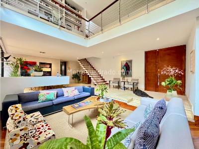 Casa de 4 alcobas en venta en Chico Reservado, Bogotá, 410 m² · foto 4 de 20
