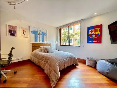 Casa de 4 alcobas en venta en Chico Reservado, Bogotá, 410 m² · foto 16 de 20