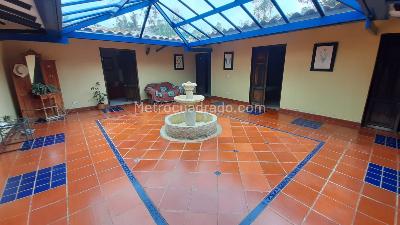 Casa de 4 alcobas en venta en Vereda El Chocolatero, La Calera, 500 m² · foto 12 de 20