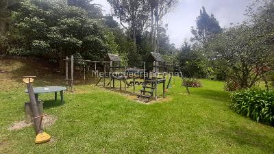 Casa de 4 alcobas en venta en Vereda El Chocolatero, La Calera, 500 m² · foto 2 de 20