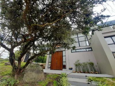 Casa de 4 alcobas en arriendo en Km 4 Via La Calera Sopo, La Calera, 450 m² · foto 2 de 20