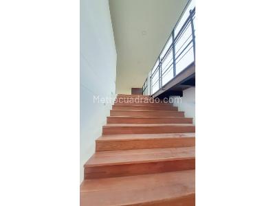 Casa de 4 alcobas en arriendo en Km 4 Via La Calera Sopo, La Calera, 450 m² · foto 16 de 20