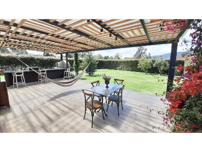 Casa de 3 alcobas en venta en Conjunto Refugio Del Valle (Amarilo), La Calera, 225 m² · foto 2 de 14