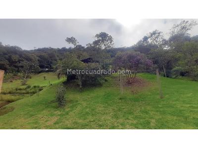 Casa de 3 alcobas en venta en Vereda El Volcan, La Calera, 240 m² · foto 14 de 18