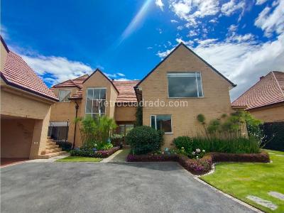 Casa de 4 alcobas en venta en Santa Ana De Chia 2, Chía, 500 m² · foto 2 de 20