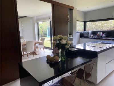 Casa de 5 alcobas en venta en Guaymaral, Bogotá, 440 m² · foto 7 de 11