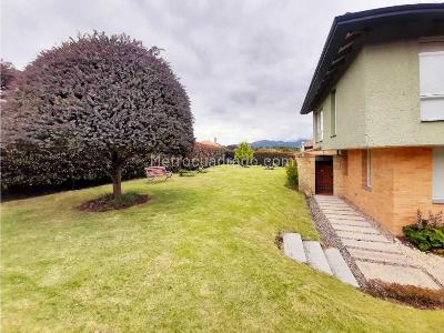Casa de 3 alcobas en venta en Macadamia, La Calera, 205 m² · foto 3 de 20