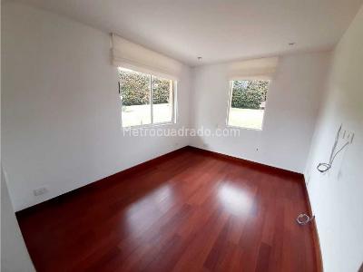 Casa de 3 alcobas en venta en Macadamia, La Calera, 205 m² · foto 9 de 20