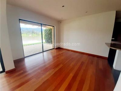 Casa de 3 alcobas en arriendo en Club La Pradera De Potosi, La Calera, 220 m² · foto 6 de 20