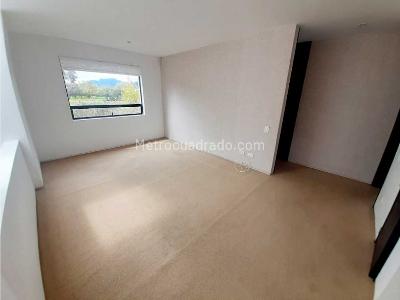 Casa de 3 alcobas en arriendo en Club La Pradera De Potosi, La Calera, 220 m² · foto 15 de 20