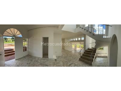 Casa de 4 alcobas en venta en Yerbabuena, Chía, 360 m² · foto 3 de 18