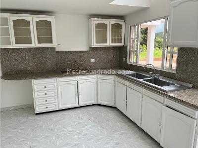 Casa de 4 alcobas en venta en Yerbabuena, Chía, 360 m² · foto 7 de 18